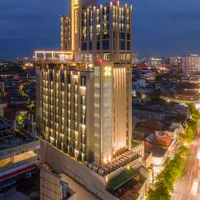 Exterior / Building 1 Platinum Hotel Tunjungan Surabaya, Dukuh Pakis Hotels