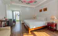 Bedroom 6 Golden Legend Palace Hotel		