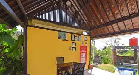 Lobi 2 OYO 91191 Lovina Dolphin Lodge