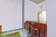 Lobi OYO 91192 Homestay Antara