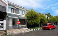 Exterior 3 OYO 91194 Manyar Residence Syariah