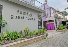 Exterior 3 OYO 91202 Family Guest House Syariah