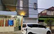 Exterior 7 OYO 91209 Arjuna Residence Syariah Sby