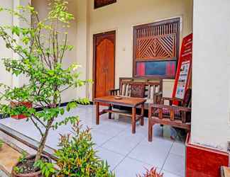 Lobi 2 OYO 91208 Suana Guest House