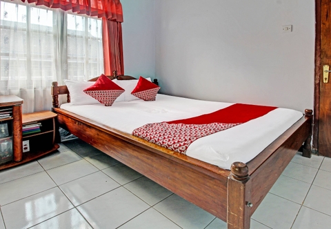 Bedroom SPOT ON 91214 Desa Wisata Pandean