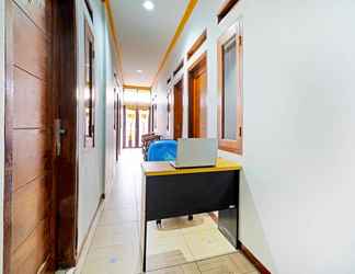 Lobby 2 SPOT ON 91221 Pondok Nsn Syariah