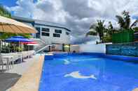 Swimming Pool T Shine Resort and Spa 
