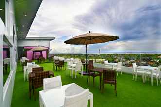Bar, Kafe, dan Lounge 4 T Shine Resort and Spa 