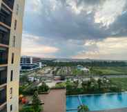 Swimming Pool 3 Apartemen Sayana By Fortune 88