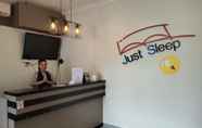 ล็อบบี้ 6 Just Sleep Guest House