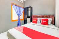 Bedroom OYO Life 91239 Kost Rosandy House Yogyakarta