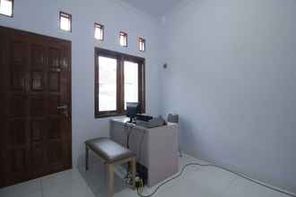 Lobi 4 OYO 91243 Bina Syariah Guest House