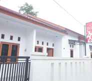 Exterior 5 OYO 91243 Bina Syariah Guest House