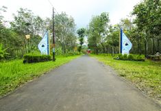 Bangunan 7 OYO HOMES 91242 Desa Wisata Cibuntu Kuningan