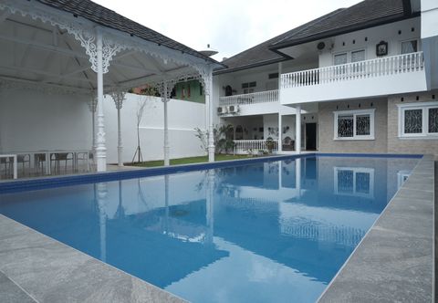 游泳池 Nonie's Villa Bogor