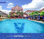 Hồ bơi 7 Abadi Budget Hotel 