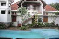 Swimming Pool Rumah Nagan Syariah Yogyakarta