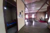 Common Space  OYO HOMES 91248 Desa Wisata Banding Agung Danau Ranau