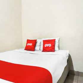 Bedroom 1 Hotel O 59 Residence, Embassy of the Netherlands Hotels