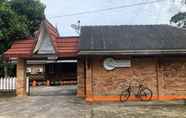 Exterior 2 OYO 91260 Moyang Homestay