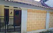 Exterior 5 OYO 91264 Homestay Ngasem 83