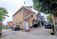 ภายนอกอาคาร 4 OYO 91268 Homestay Bu Erma Syariah