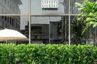 ภายนอกอาคาร Seekers Finders Rama IV Hotel, SureStay Collection by Best Western 