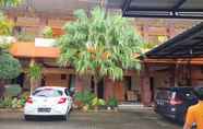 Bangunan 2 OYO 91232 Hotel Garuda