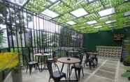 Quầy bar, cafe và phòng lounge 2 Sembilan House Syariah