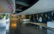 Lobby 6 ARTOTEL TS Suites Surabaya