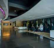 Lobby 6 ARTOTEL TS Suites Surabaya