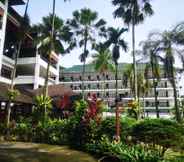 Bangunan 3 Mines Beach Resort