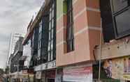 Exterior 4 SPOT ON 91344 Wr House Syariah Batam