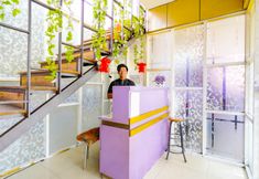 Lobby 6 OYO 91299 Violet Guest House
