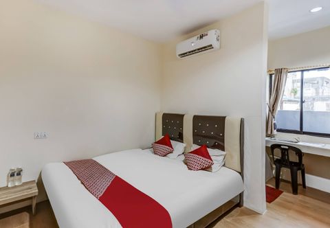 Bedroom OYO 91305 Merah Putih Inn