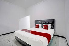 Phòng ngủ OYO 91334 Permata Papua Guest House