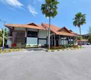 Bên ngoài 2 Tunas Resort Port Dickson