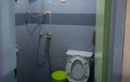 Toilet Kamar 4 Villa Mungil Puncak