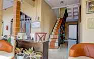 Lobby 5 OYO 91261 Cita Suraya Homestay