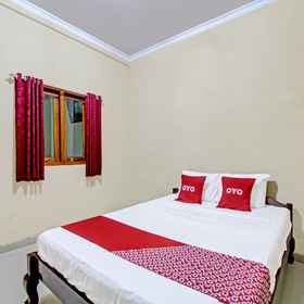 Bedroom 1 OYO 91353 Hotel Surya Andesa, Agen Sinar Jaya Delanggu Hotels