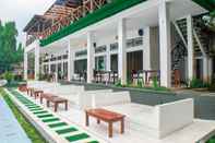 บาร์ คาเฟ่ และเลานจ์ La Plage Beach Club