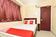 Kamar Tidur SUPER OYO 90562 J Hotel PJ