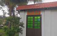 Luar Bangunan 2 OYO HOME 90558 My Daddy Farm Chalet 