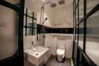 Toilet Kamar Eastern Hotel Georgetown 