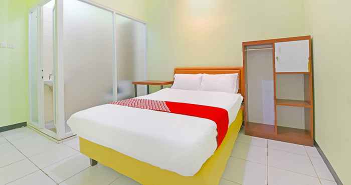 Kamar Tidur OYO 91351 87 Guest House