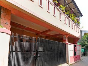 Luar Bangunan 4 Hotel O Rumah Bundo Syariah