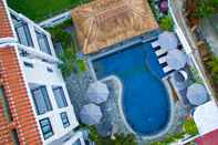 Swimming Pool Maison Vy Hotel