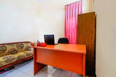 Lobi SPOT ON 91392 Pondok Basari