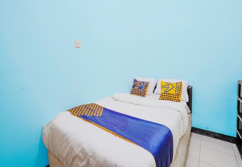 Kamar Tidur SPOT ON 91392 Pondok Basari