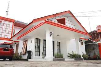 Luar Bangunan 4 Guest House Omah Anakku Syariah